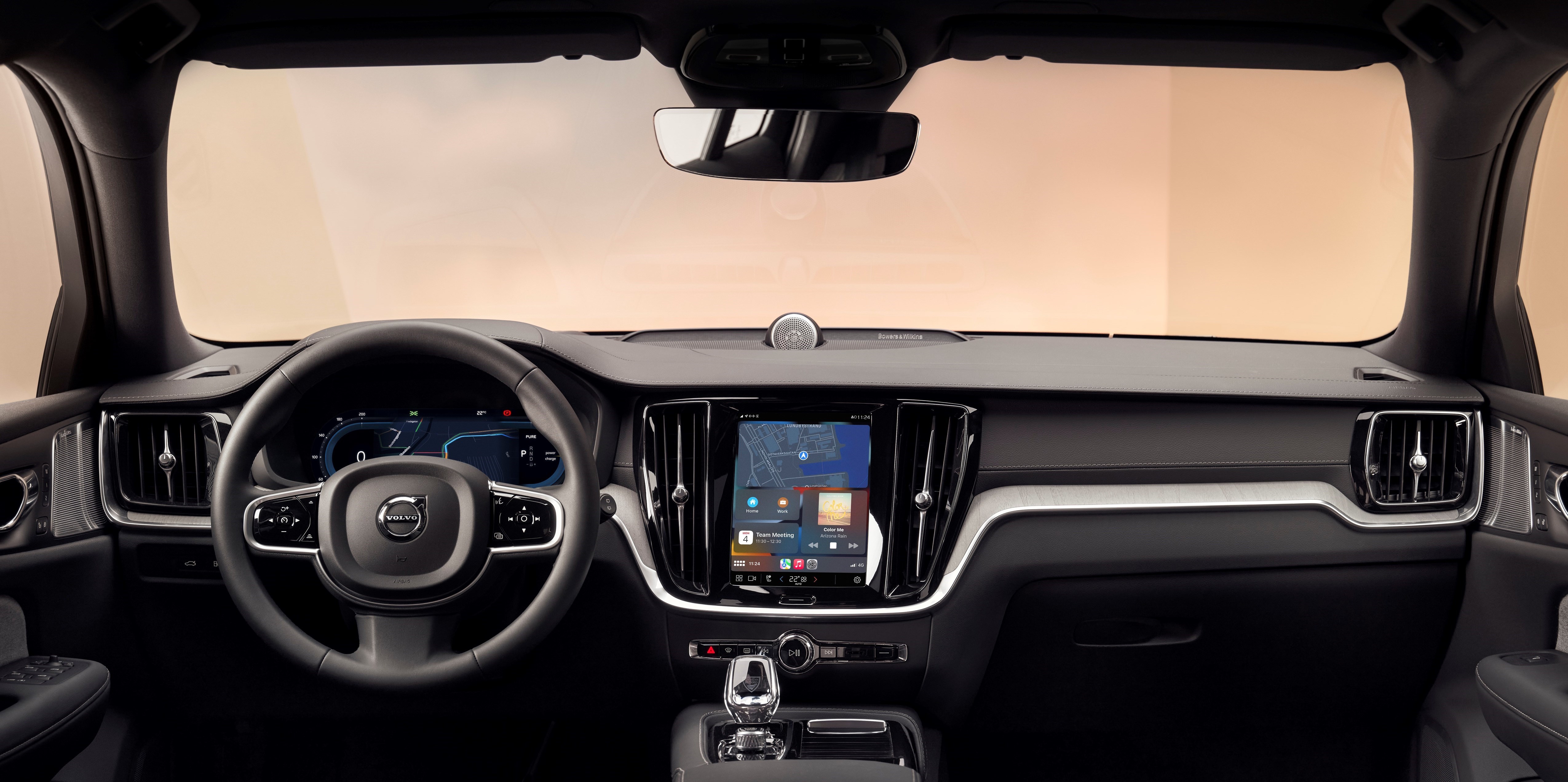 Volvo adds Apple CarPlay with overtheairsoftware Tech Digest